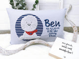 Namenskissen, Taufkissen, Kinderkissen, Kissen mit Namensbestickung, Geschenk zur Geburt und Taufe, Taufgeschenk, bestickt, personalisiert, individuell, Robbe